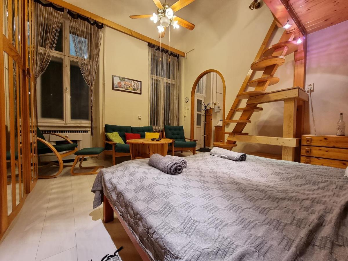 Little Cozy Apartman Miskolc Exterior foto